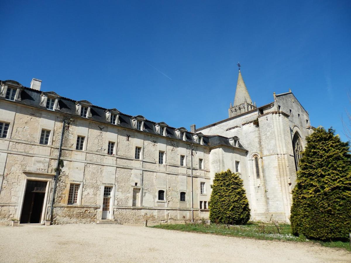 Logis Hotel Restaurant L'Essille Bassac Zewnętrze zdjęcie