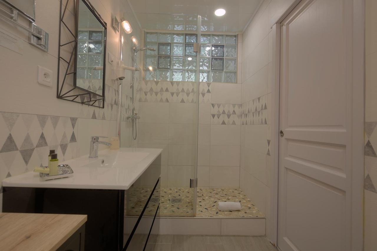 Logis Hotel Restaurant L'Essille Bassac Zewnętrze zdjęcie